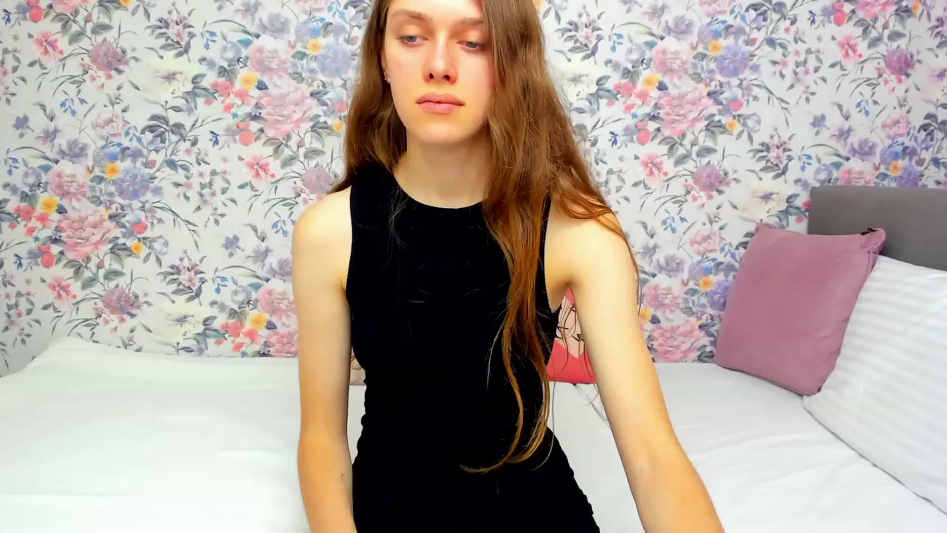 Gallery image thumbnail from JaneBrown's myfreecams stream on, 10/20/2023, 12:57 image 11 of 20