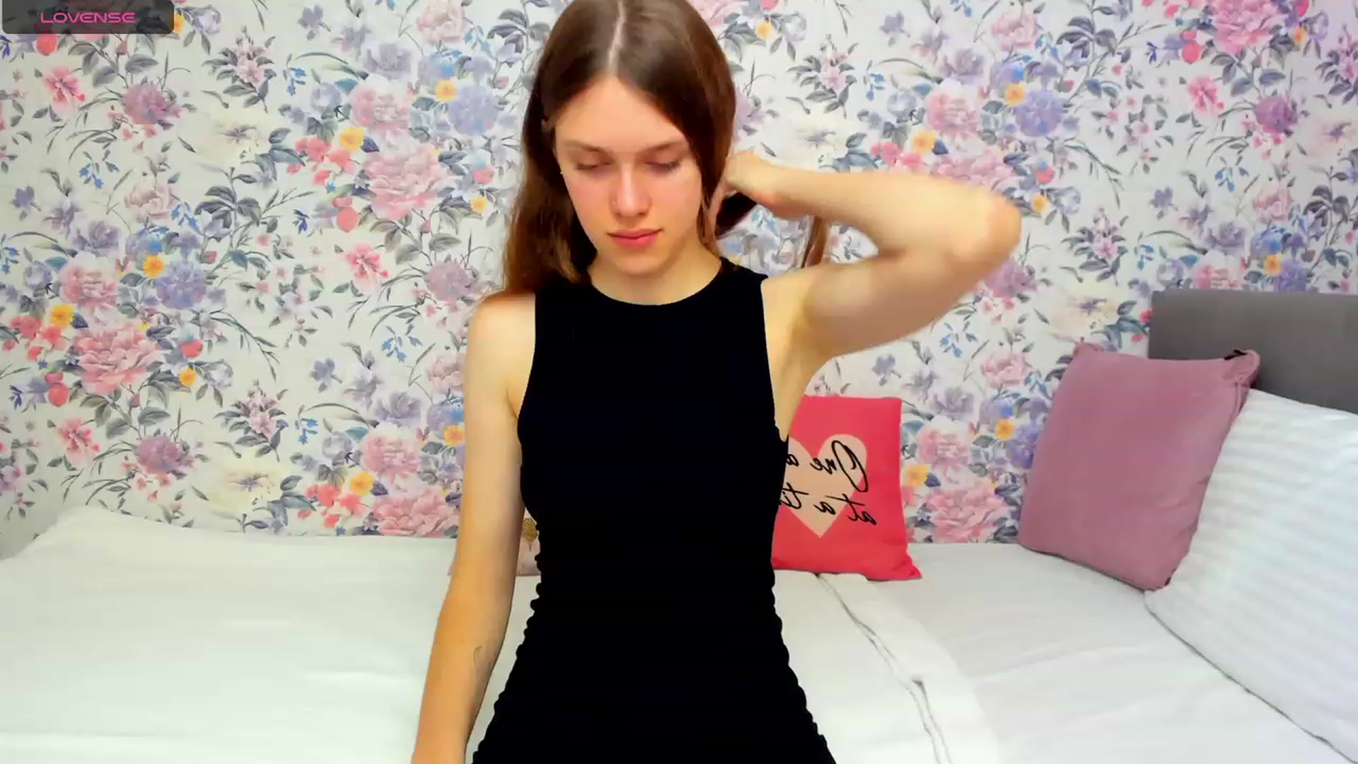 Gallery image thumbnail from JaneBrown's myfreecams stream on, 10/20/2023, 12:57 image 1 of 20