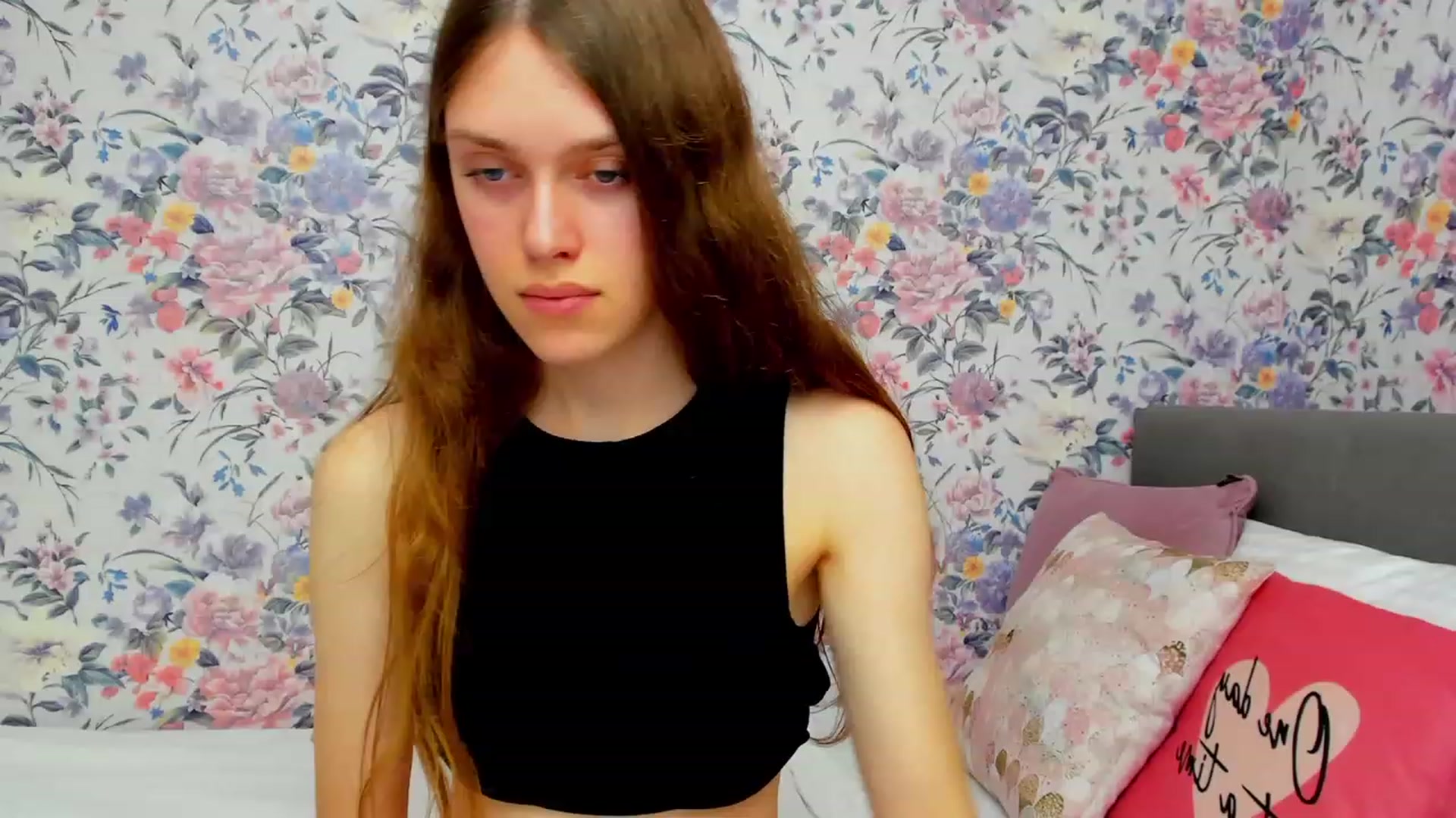 Gallery image thumbnail from JaneBrown's myfreecams stream on, 10/20/2023, 14:31 image 10 of 20