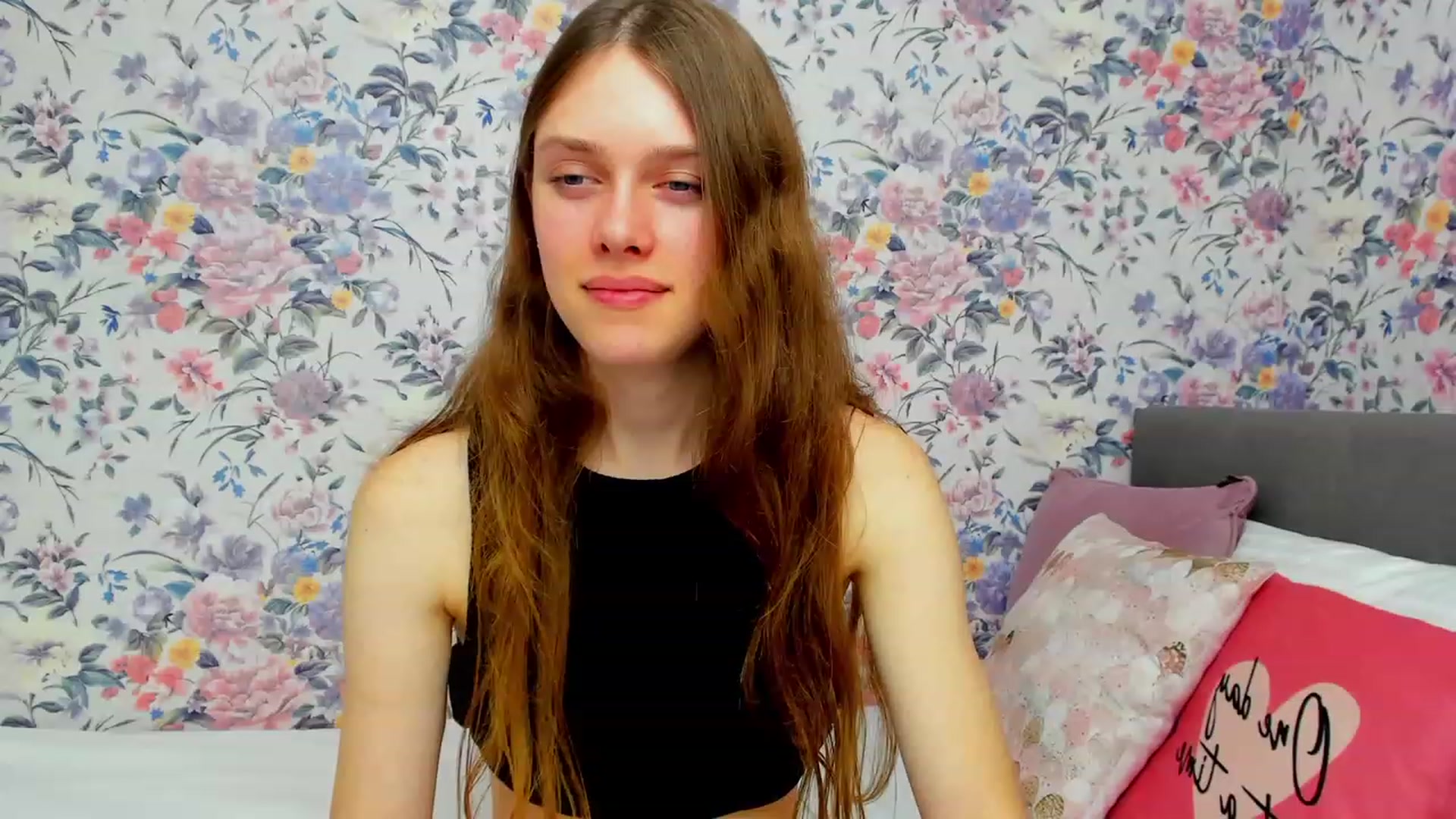 Gallery image thumbnail from JaneBrown's myfreecams stream on, 10/20/2023, 14:31 image 12 of 20