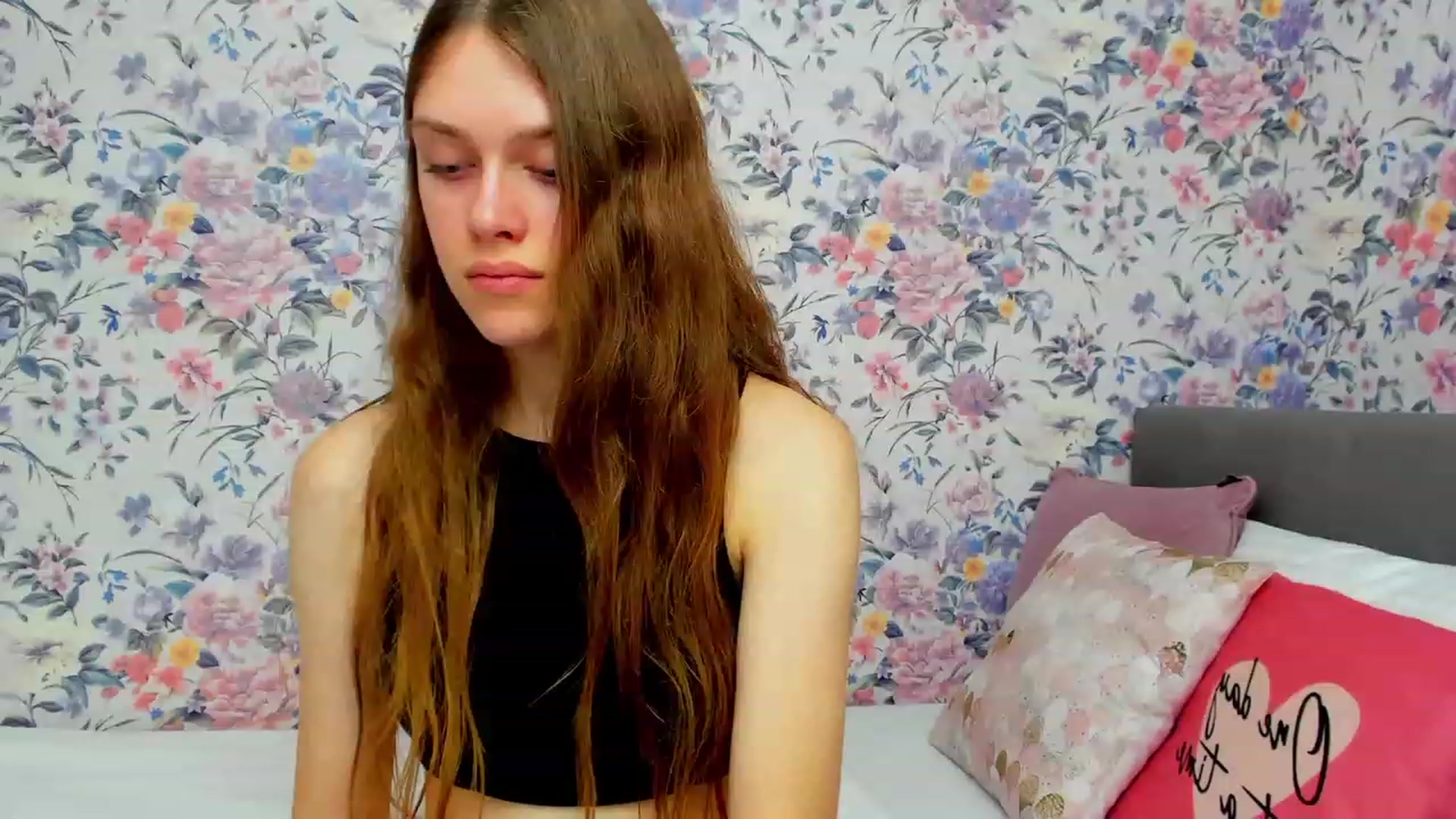 Gallery image thumbnail from JaneBrown's myfreecams stream on, 10/20/2023, 14:31 image 17 of 20