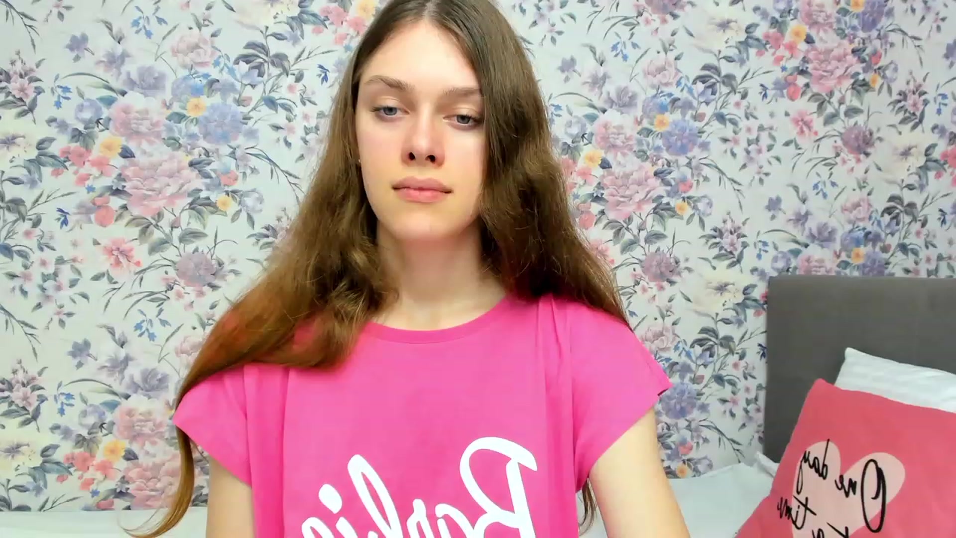 Gallery image thumbnail from JaneBrown's myfreecams stream on, 10/21/2023, 12:40 image 3 of 20