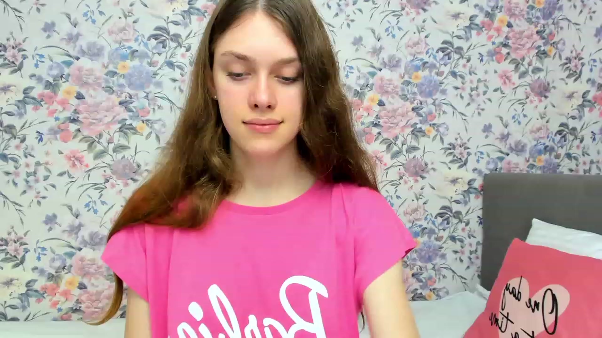 Gallery image thumbnail from JaneBrown's myfreecams stream on, 10/21/2023, 12:40 image 2 of 20