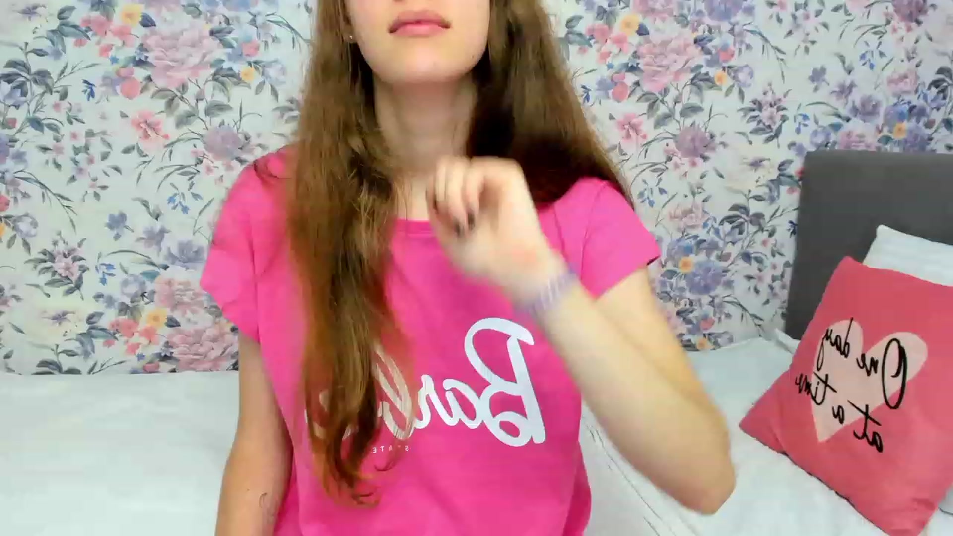 Gallery image thumbnail from JaneBrown's myfreecams stream on, 10/21/2023, 12:40 image 15 of 20