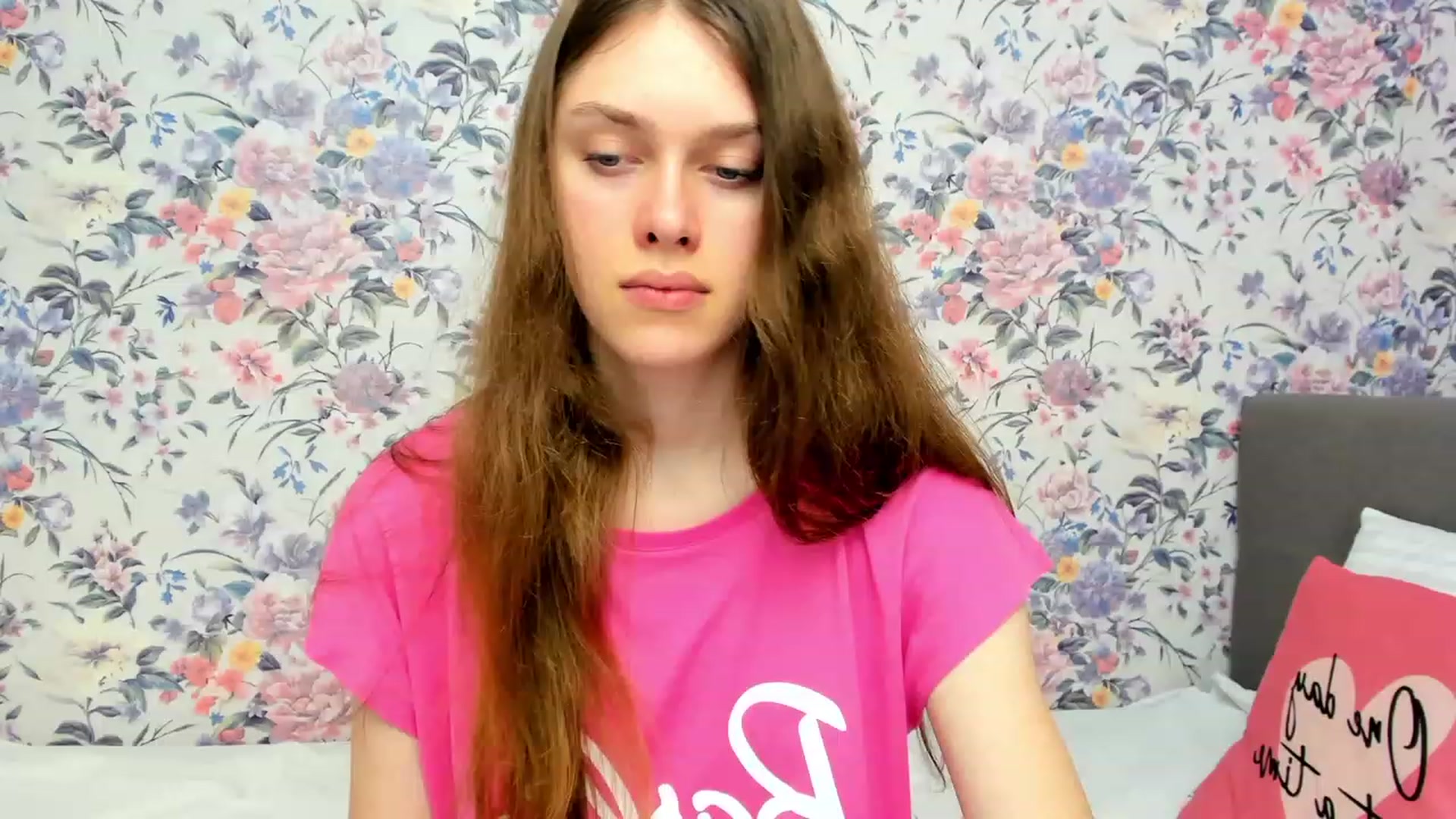 Gallery image thumbnail from JaneBrown's myfreecams stream on, 10/21/2023, 12:40 image 16 of 20