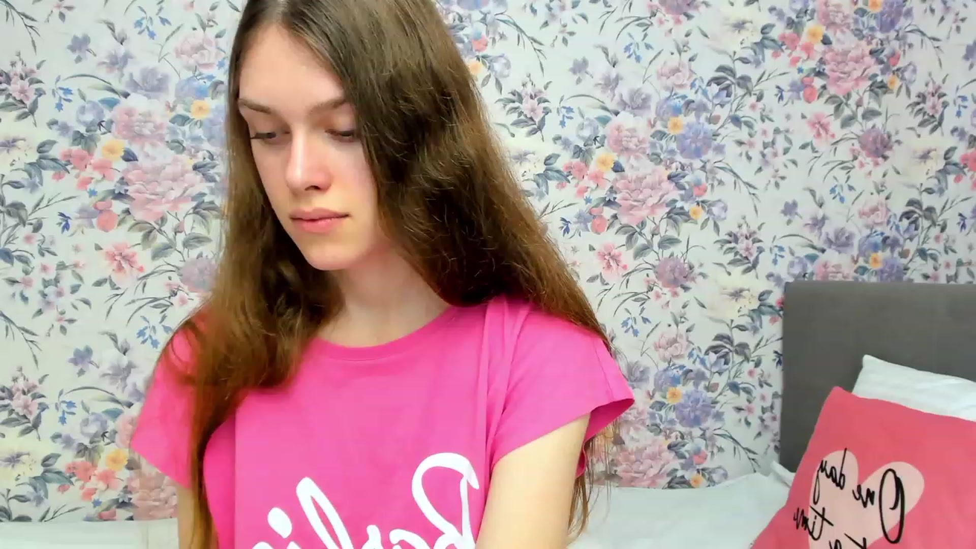 Gallery image thumbnail from JaneBrown's myfreecams stream on, 10/21/2023, 12:40 image 4 of 20
