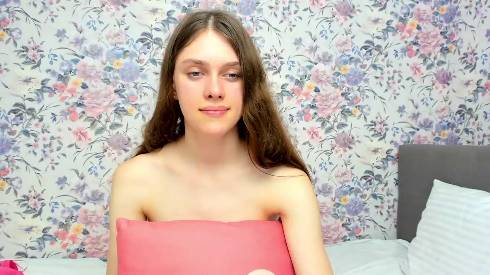 Gallery image thumbnail from JaneBrown's myfreecams stream on, 10/21/2023, 17:17 image 18 of 20