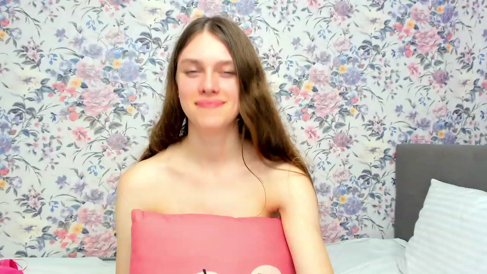 Gallery image thumbnail from JaneBrown's myfreecams stream on, 10/21/2023, 17:17 image 16 of 20