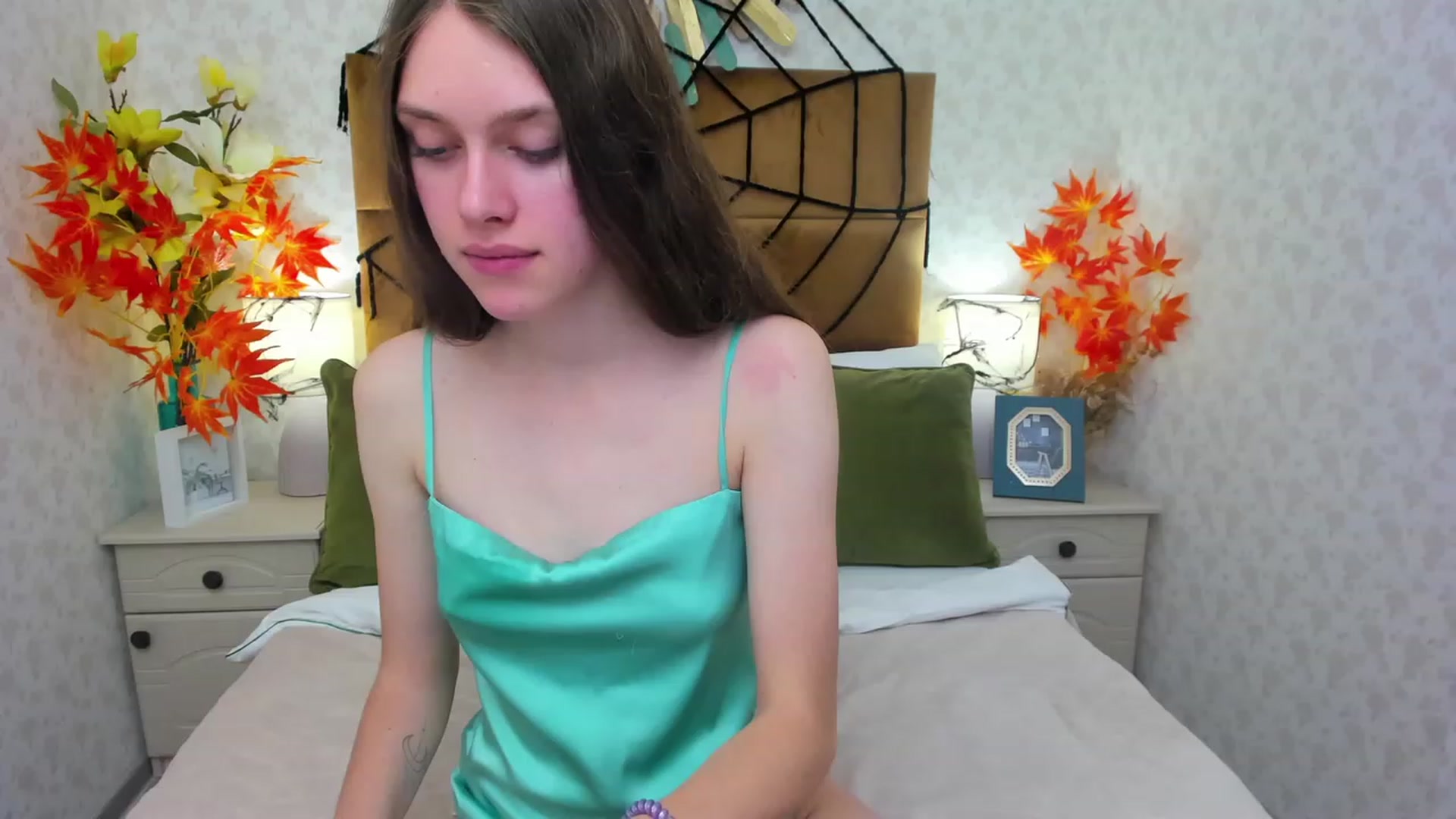 Gallery image thumbnail from JaneBrown's myfreecams stream on, 10/24/2023, 10:00 image 5 of 20