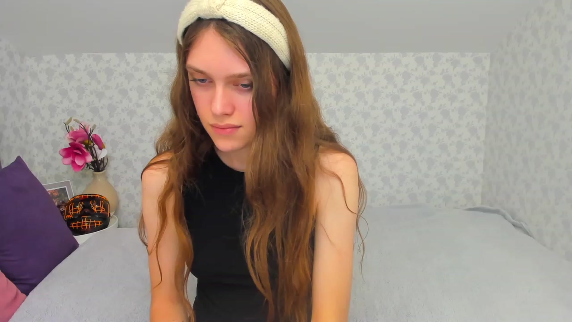 Gallery image thumbnail from JaneBrown's myfreecams stream on, 10/28/2023, 14:28 image 9 of 20