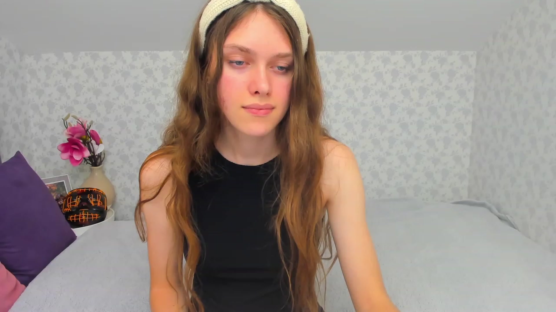 Gallery image thumbnail from JaneBrown's myfreecams stream on, 10/28/2023, 14:28 image 10 of 20
