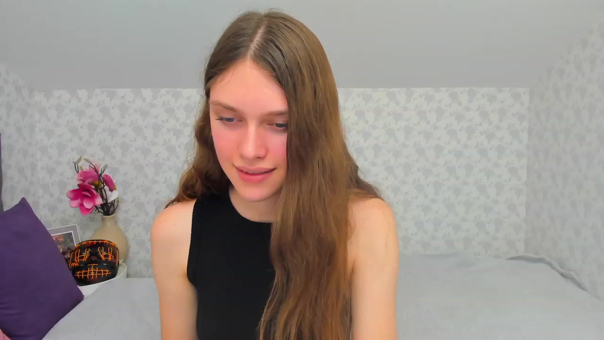Gallery image thumbnail from JaneBrown's myfreecams stream on, 10/28/2023, 16:01 image 17 of 20