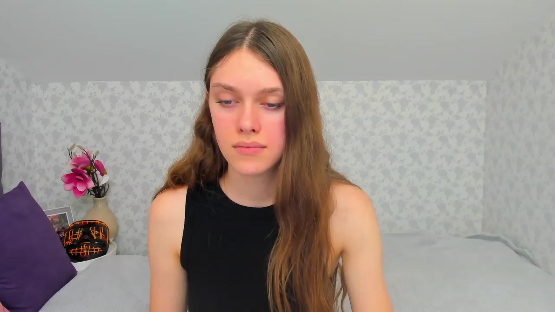 Gallery image thumbnail from JaneBrown's myfreecams stream on, 10/28/2023, 16:01 image 18 of 20