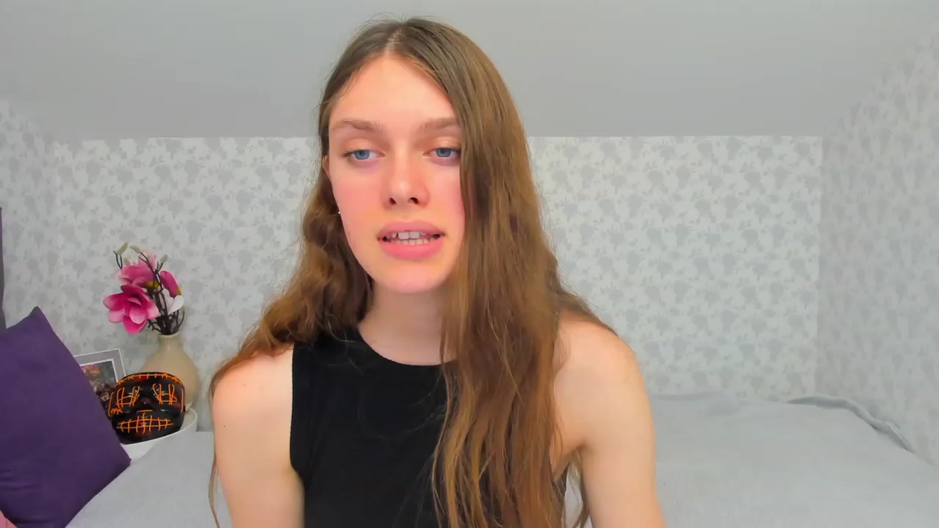 Gallery image thumbnail from JaneBrown's myfreecams stream on, 10/28/2023, 16:01 image 20 of 20