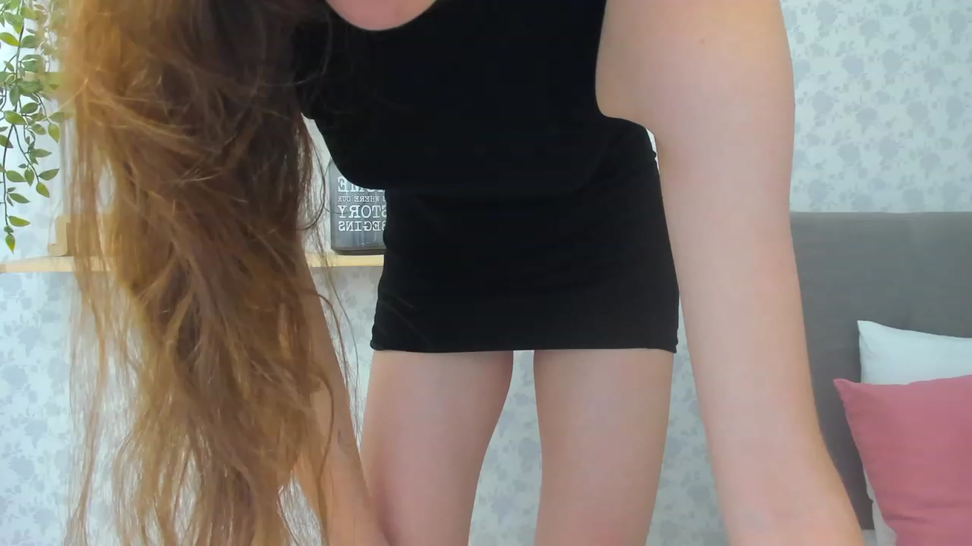 Gallery image thumbnail from JaneBrown's myfreecams stream on, 10/28/2023, 17:27 image 3 of 20