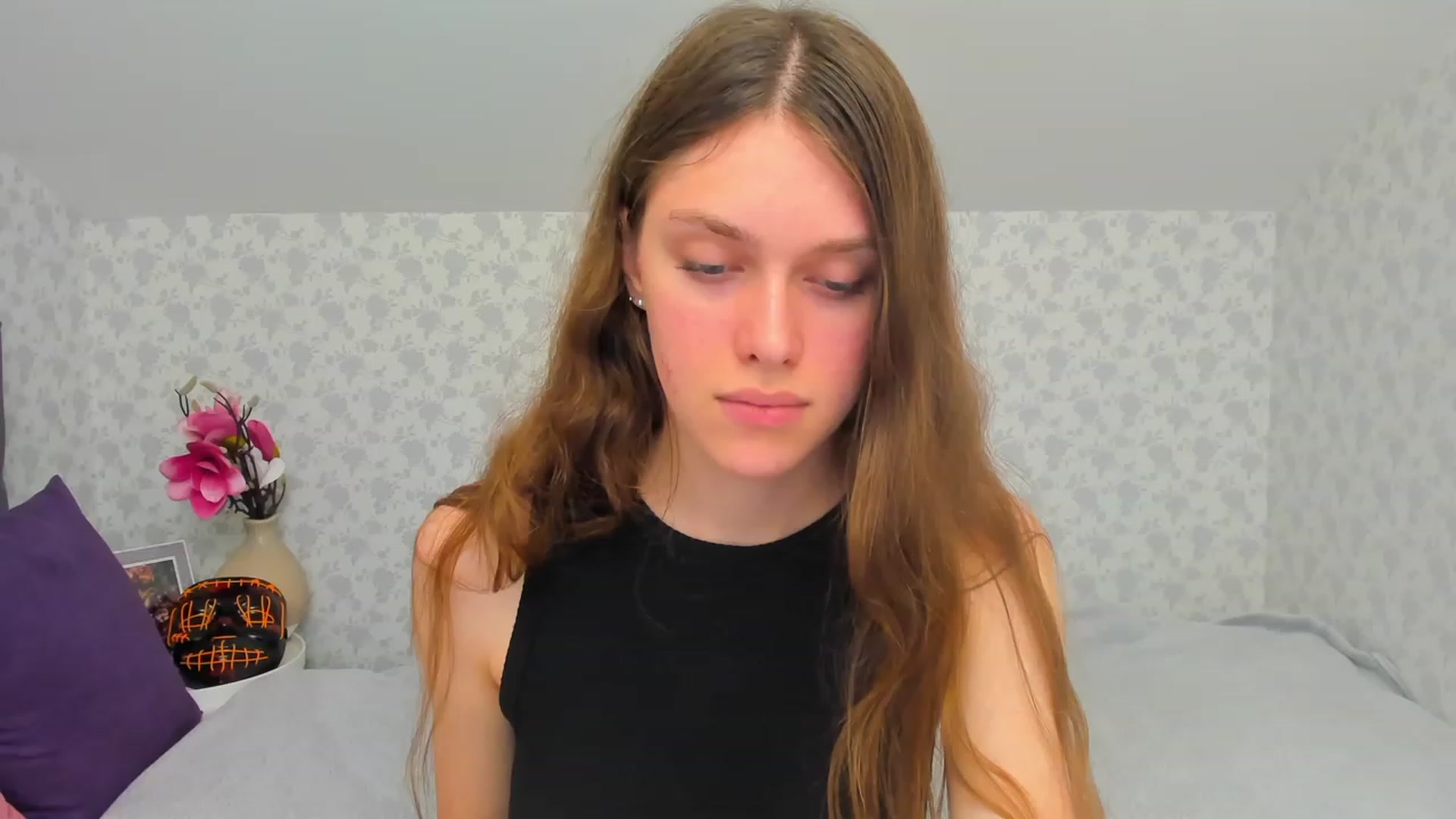 Gallery image thumbnail from JaneBrown's myfreecams stream on, 10/28/2023, 17:27 image 1 of 20