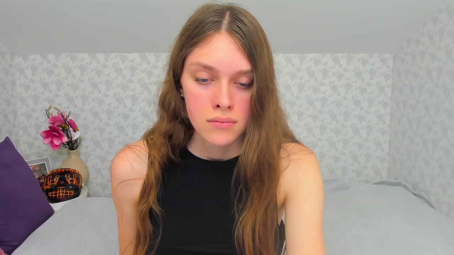 Gallery image thumbnail from JaneBrown's myfreecams stream on, 10/28/2023, 18:19 image 8 of 20