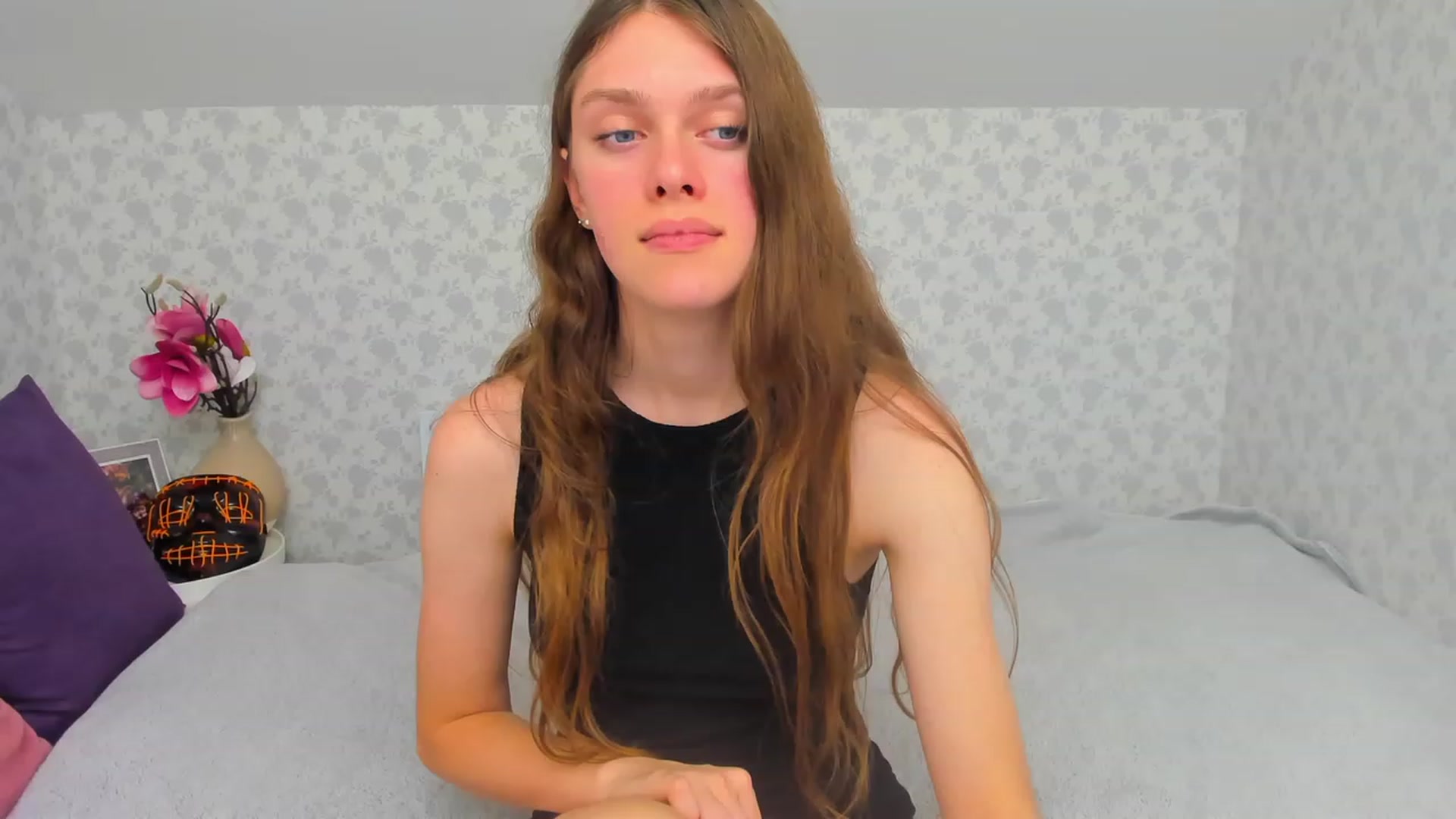 Gallery image thumbnail from JaneBrown's myfreecams stream on, 10/28/2023, 18:19 image 17 of 20