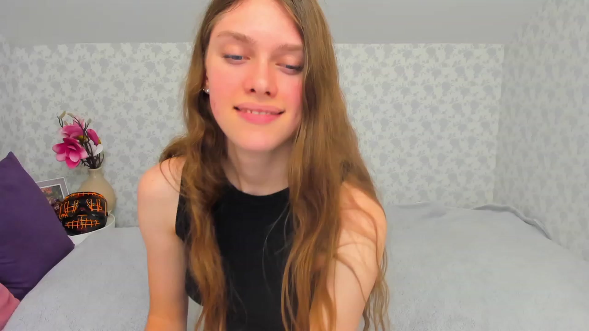 Gallery image thumbnail from JaneBrown's myfreecams stream on, 10/28/2023, 18:19 image 14 of 20