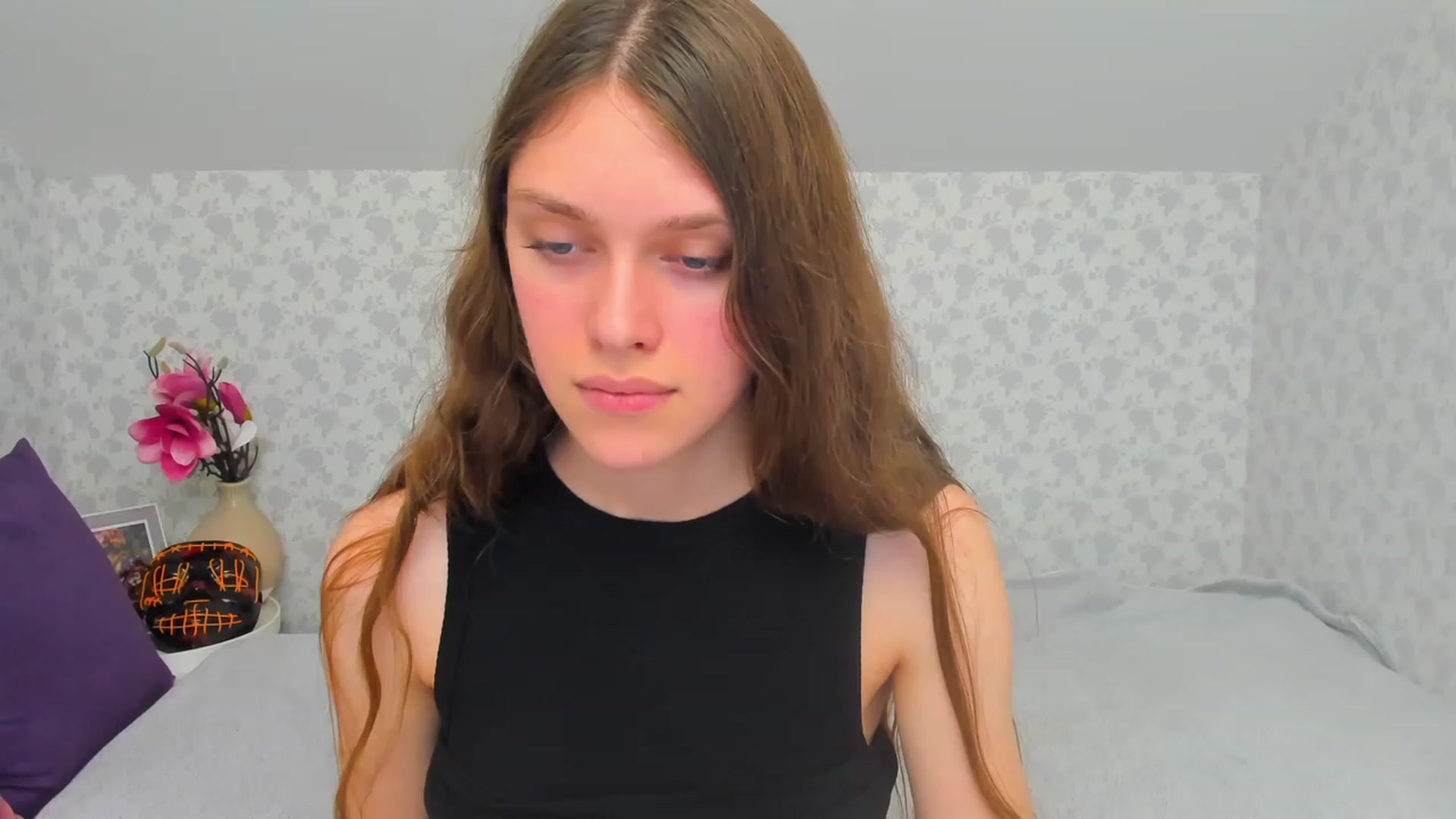 Gallery image thumbnail from JaneBrown's myfreecams stream on, 10/28/2023, 18:19 image 7 of 20