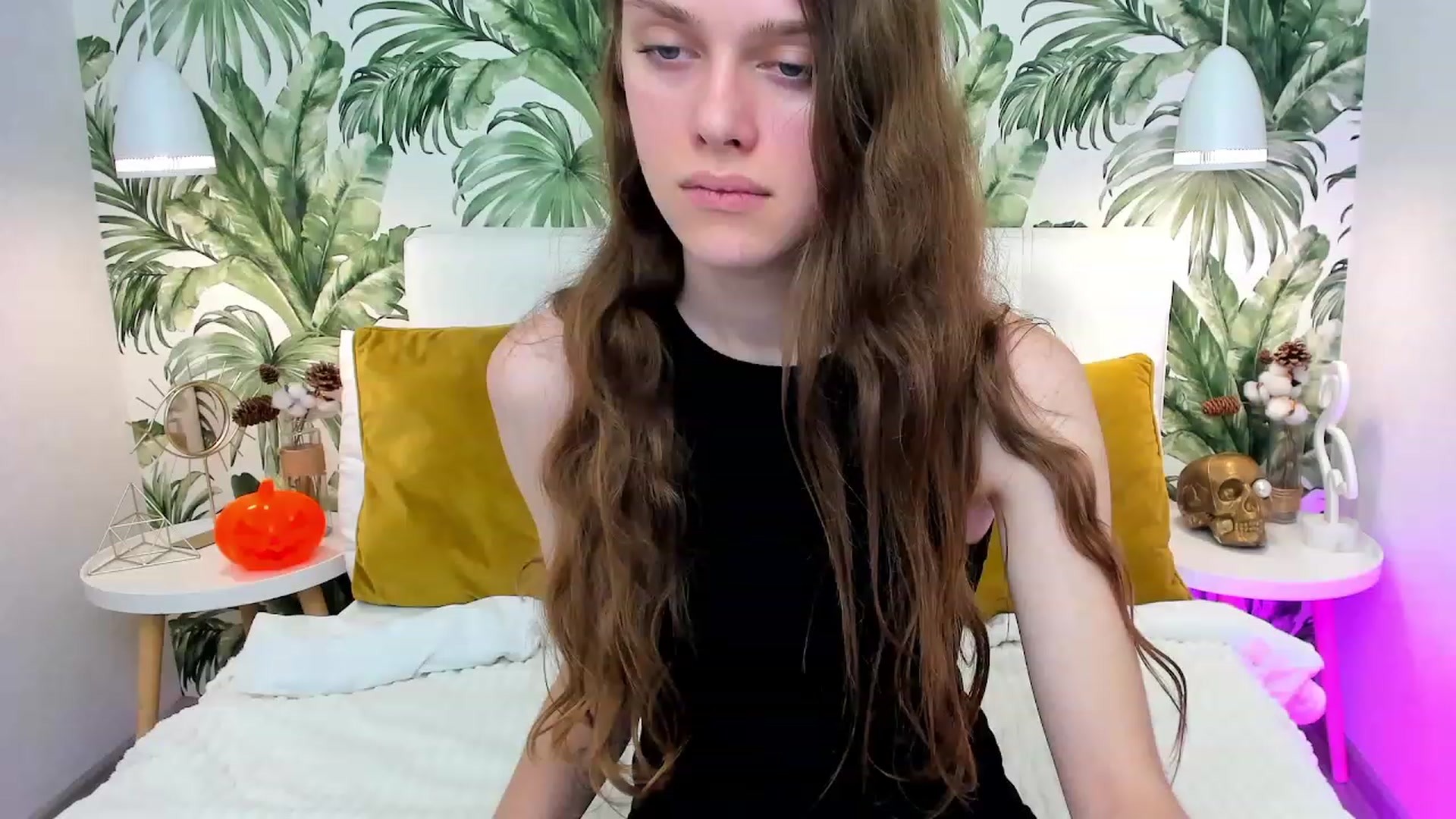Gallery image thumbnail from JaneBrown's myfreecams stream on, 10/31/2023, 10:15 image 6 of 20