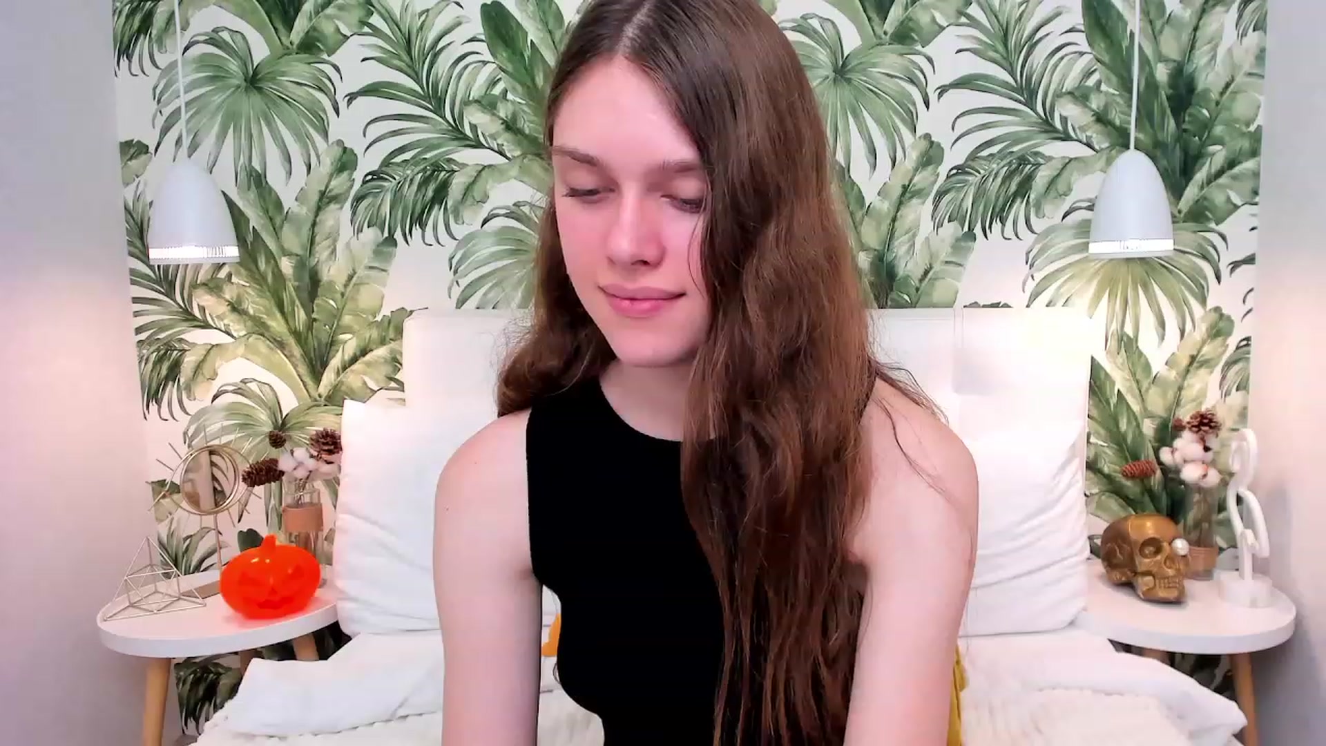 Gallery image thumbnail from JaneBrown's myfreecams stream on, 10/31/2023, 12:35 image 10 of 20