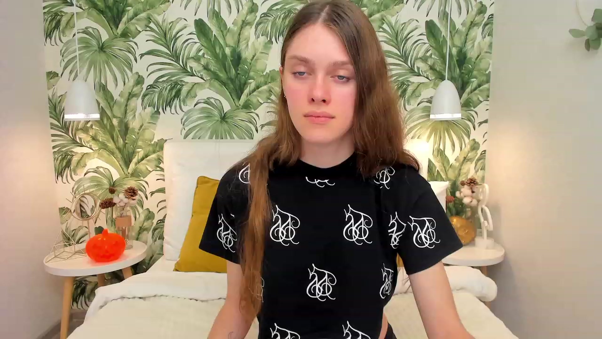 Gallery image thumbnail from JaneBrown's myfreecams stream on, 11/03/2023, 14:14 image 8 of 20