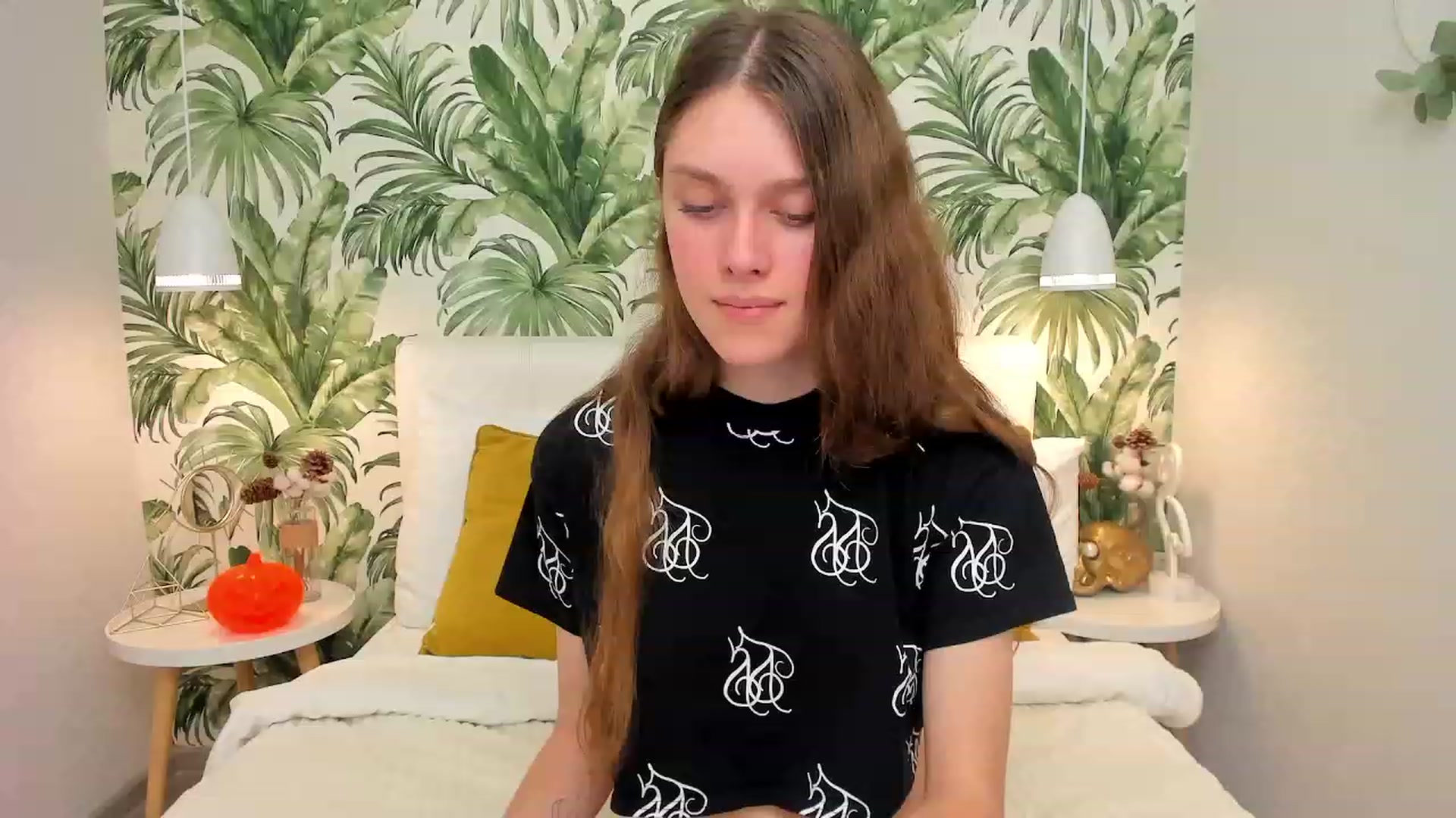 Gallery image thumbnail from JaneBrown's myfreecams stream on, 11/03/2023, 14:14 image 10 of 20