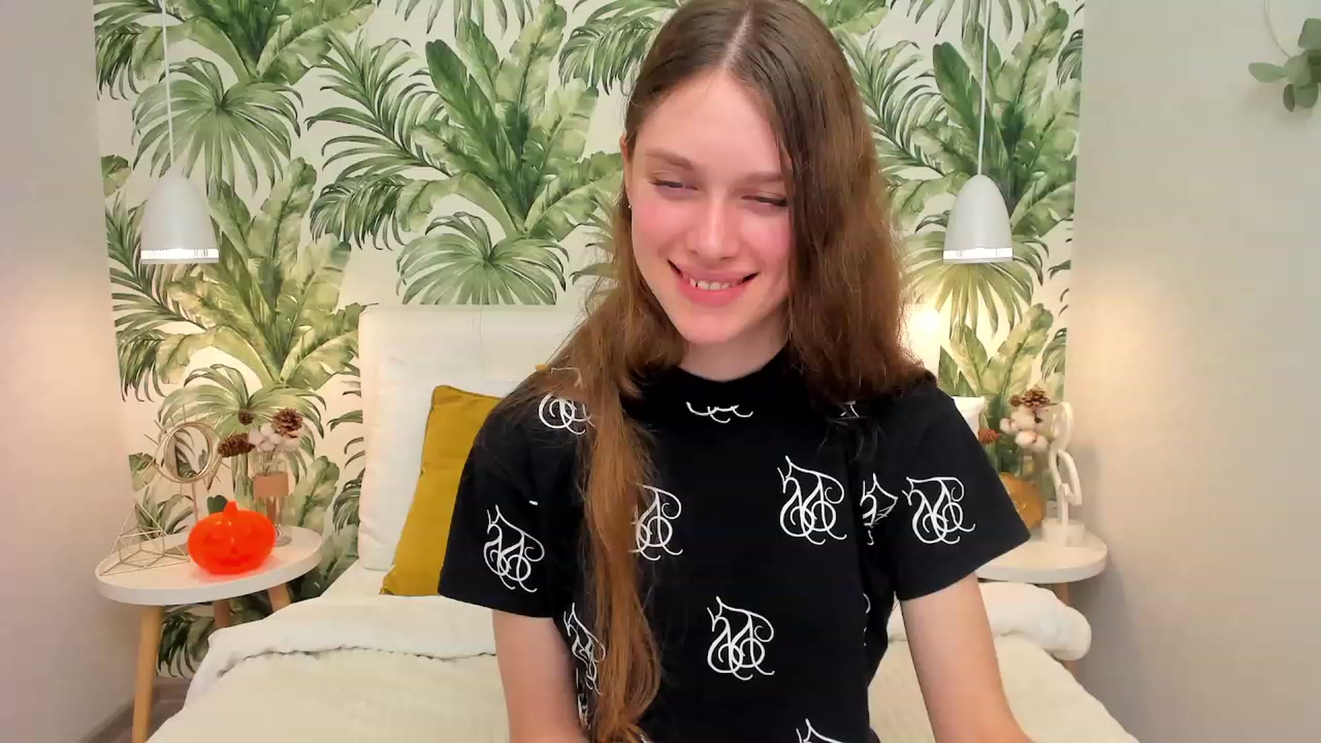 Gallery image thumbnail from JaneBrown's myfreecams stream on, 11/03/2023, 14:14 image 20 of 20