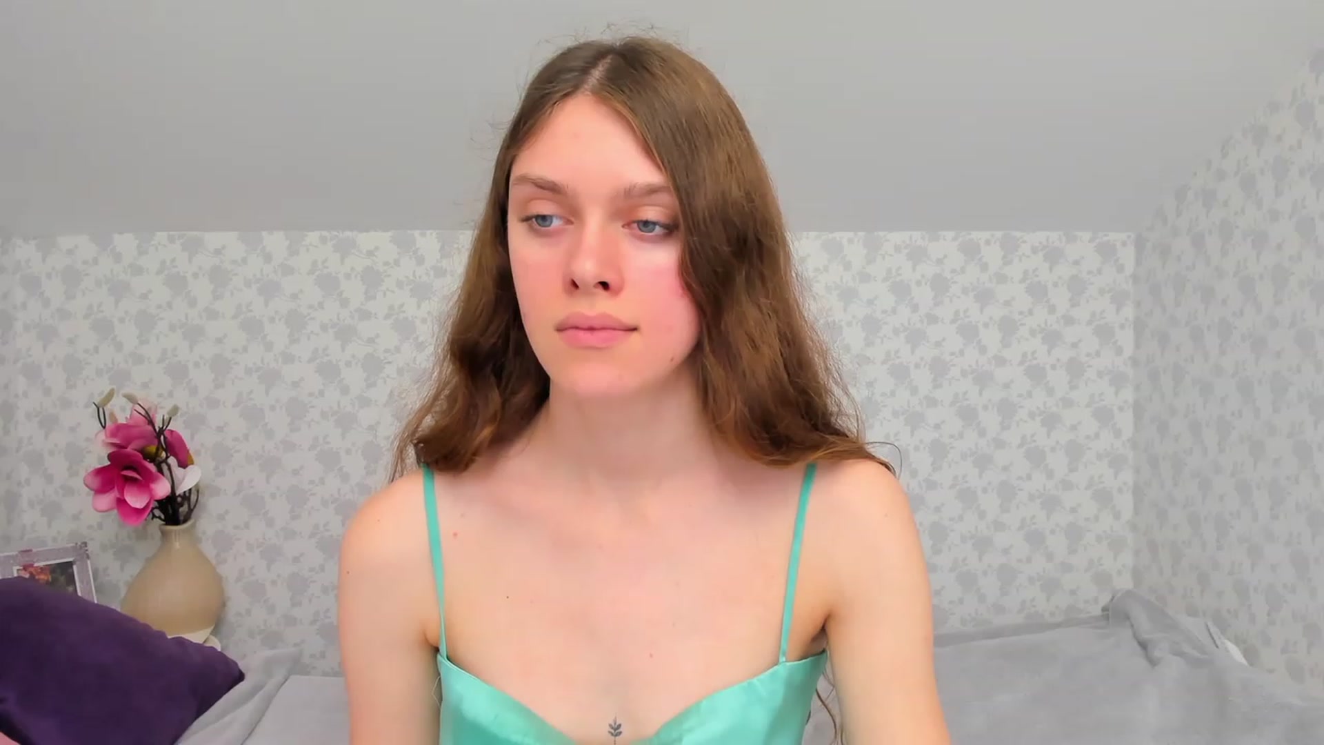 Gallery image thumbnail from JaneBrown's myfreecams stream on, 11/04/2023, 14:44 image 1 of 20