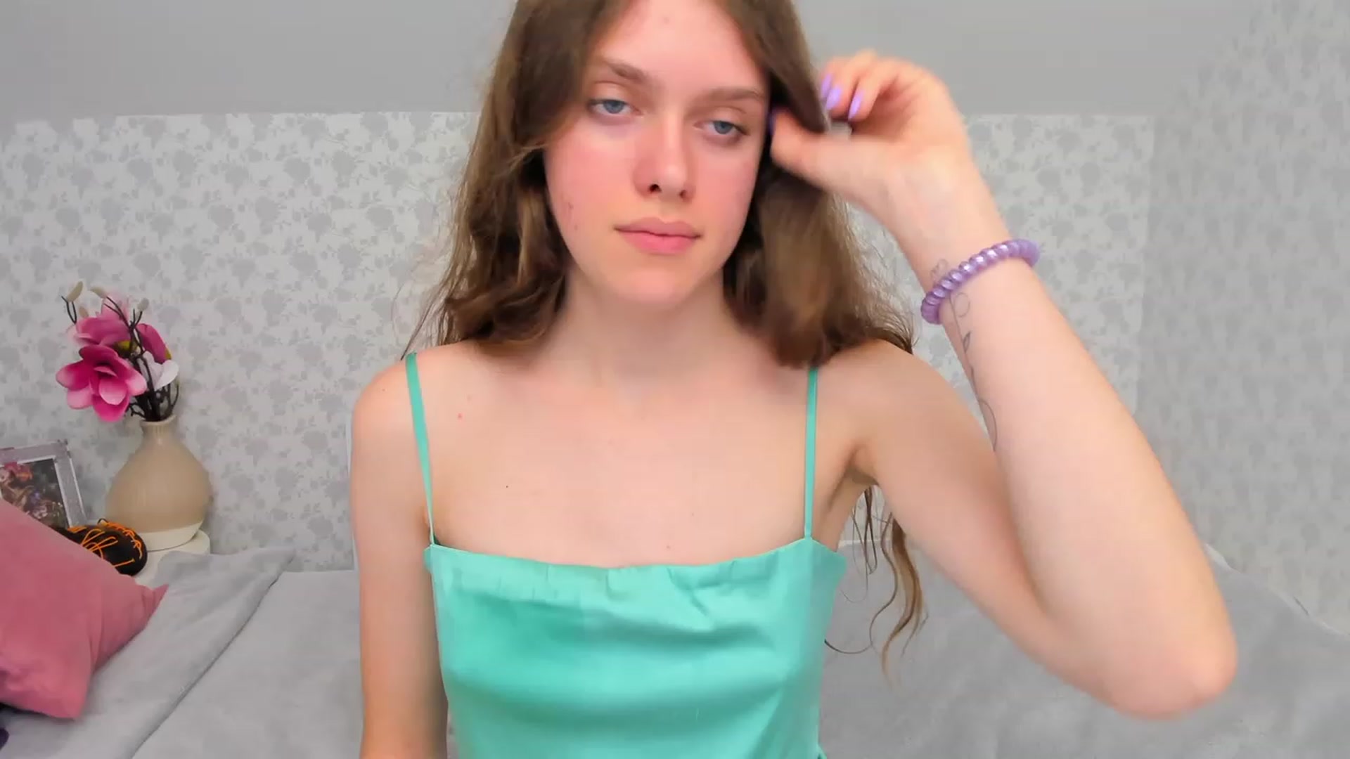 Gallery image thumbnail from JaneBrown's myfreecams stream on, 11/04/2023, 15:53 image 9 of 20