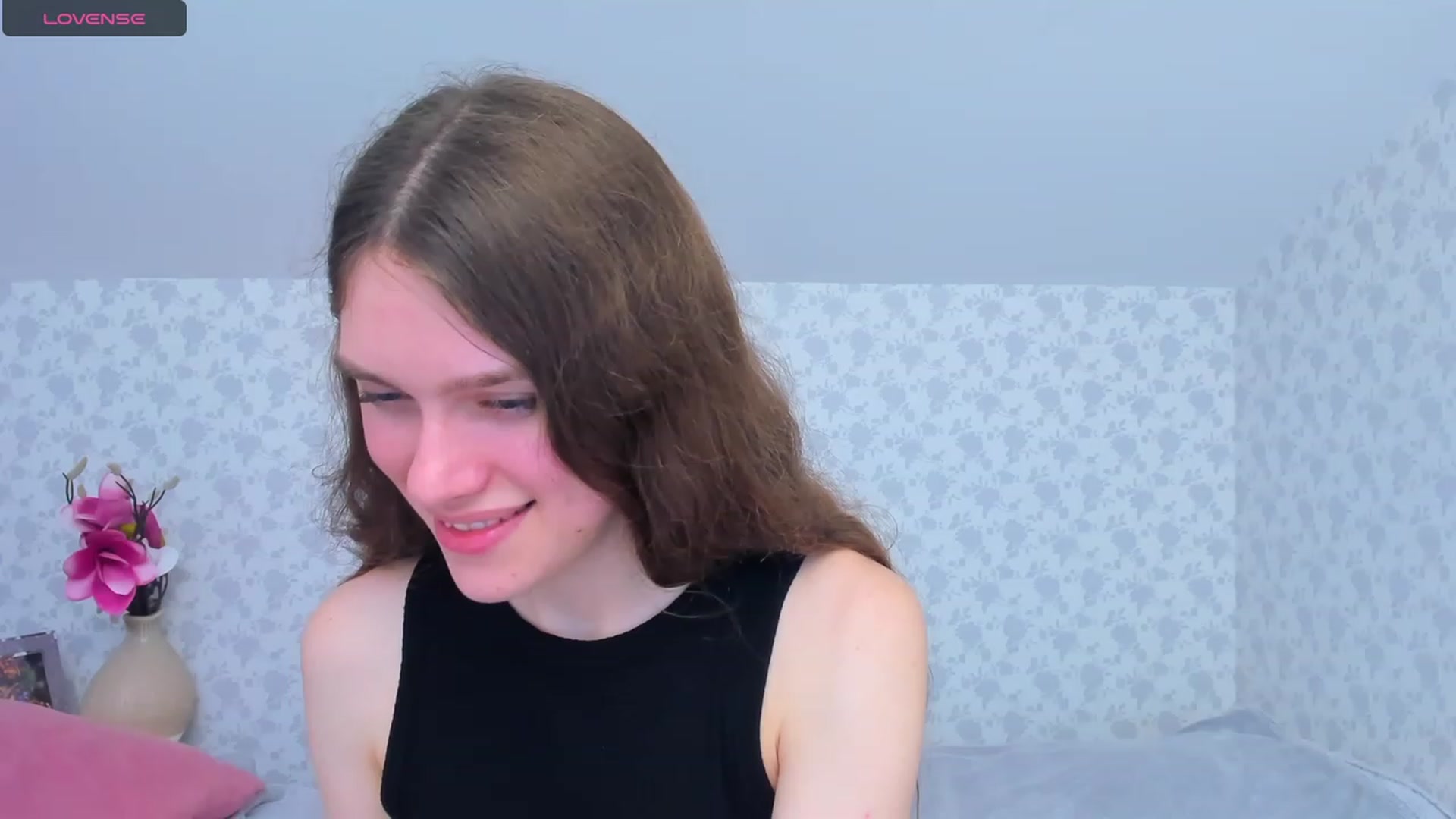 Gallery image thumbnail from JaneBrown's myfreecams stream on, 11/05/2023, 18:30 image 3 of 20
