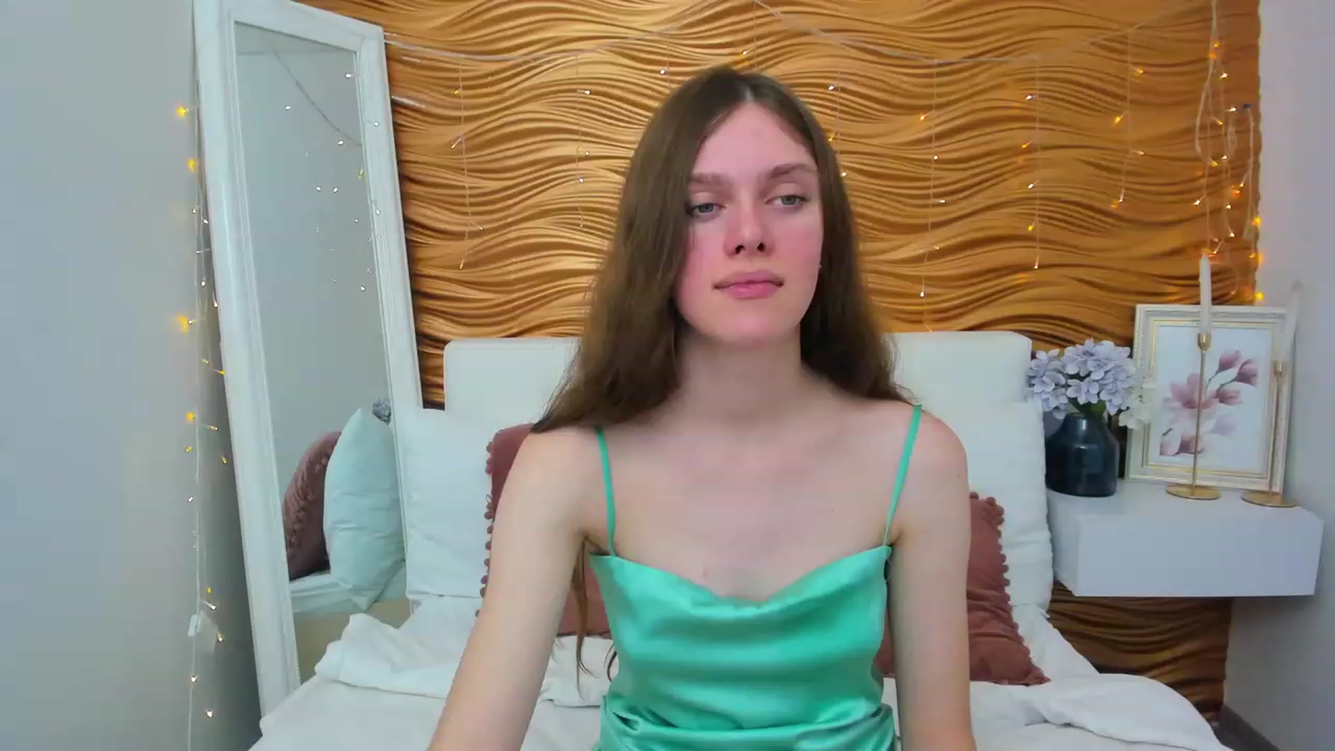 Gallery image thumbnail from JaneBrown's myfreecams stream on, 11/07/2023, 08:16 image 8 of 20