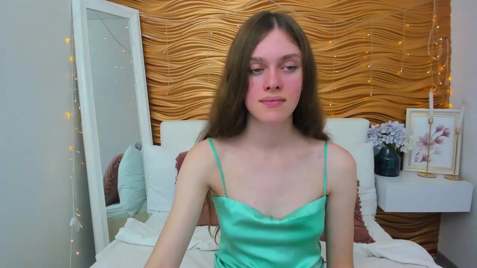 Gallery image thumbnail from JaneBrown's myfreecams stream on, 11/07/2023, 08:16 image 9 of 20