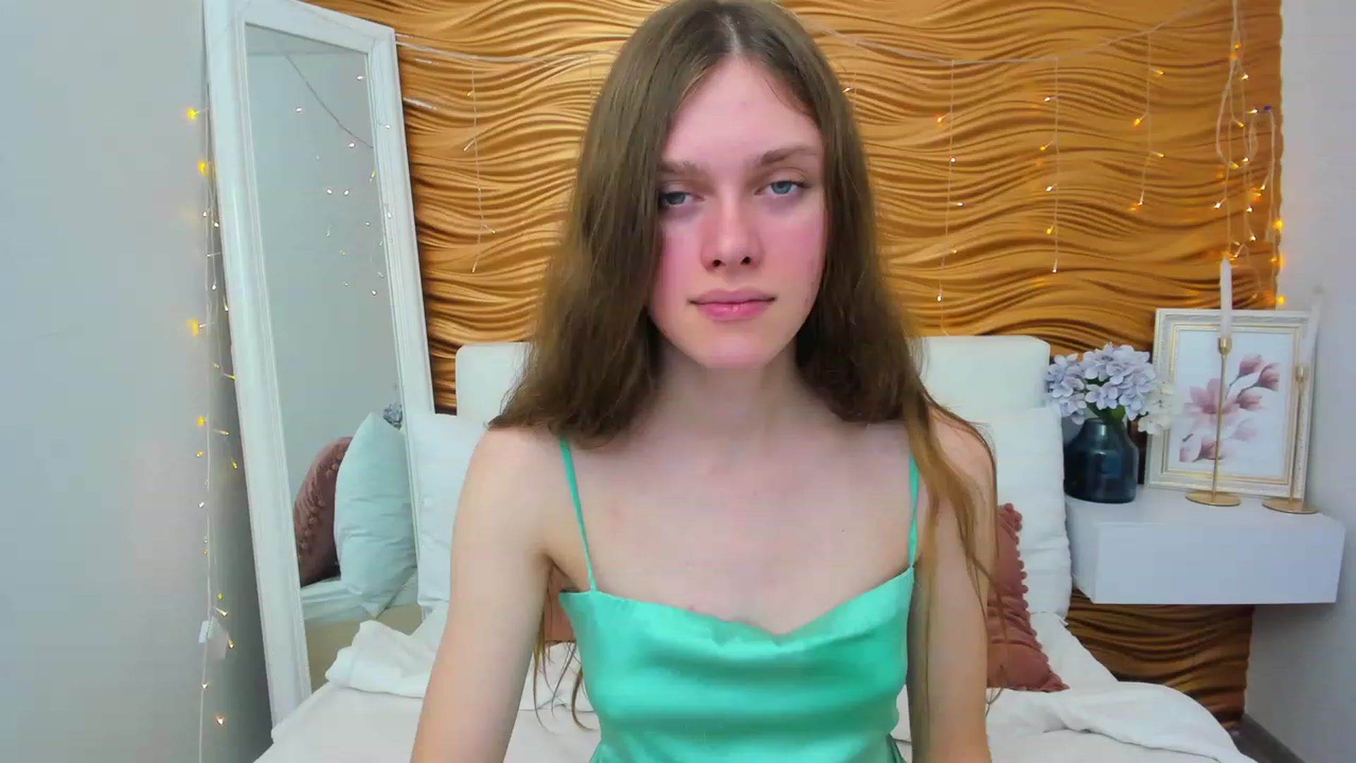 Gallery image thumbnail from JaneBrown's myfreecams stream on, 11/07/2023, 08:16 image 14 of 20