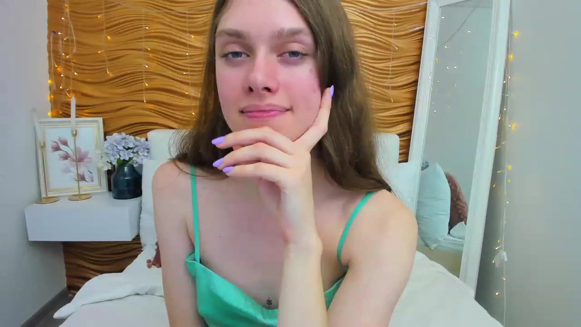 Gallery image thumbnail from JaneBrown's myfreecams stream on, 11/07/2023, 10:22 image 19 of 20