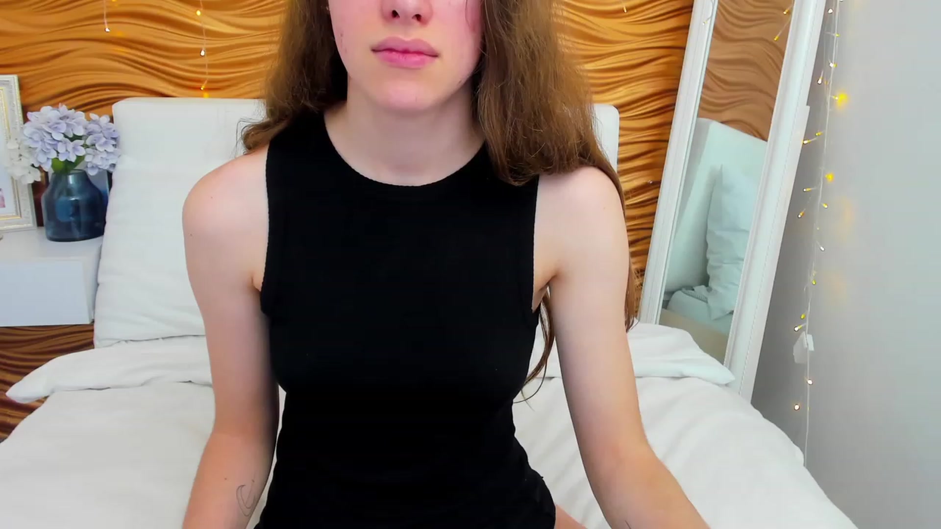 Gallery image thumbnail from JaneBrown's myfreecams stream on, 11/08/2023, 11:48 image 6 of 20