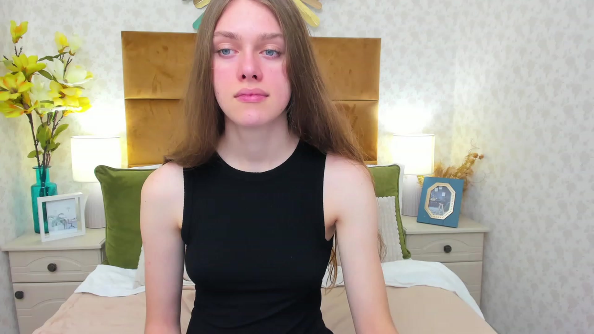 Gallery image thumbnail from JaneBrown's myfreecams stream on, 11/10/2023, 13:57 image 3 of 20
