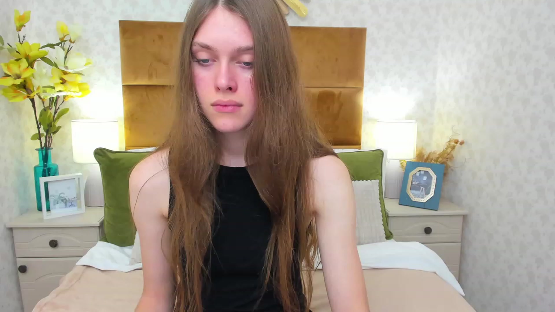 Gallery image thumbnail from JaneBrown's myfreecams stream on, 11/10/2023, 15:26 image 16 of 20