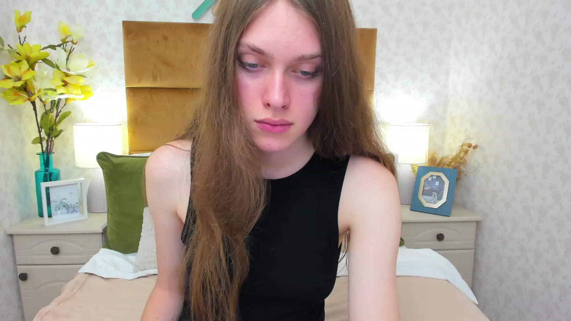 Gallery image thumbnail from JaneBrown's myfreecams stream on, 11/10/2023, 15:26 image 11 of 20
