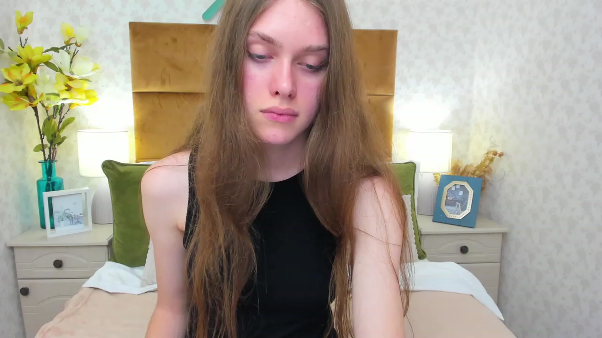 Gallery image thumbnail from JaneBrown's myfreecams stream on, 11/10/2023, 15:26 image 14 of 20