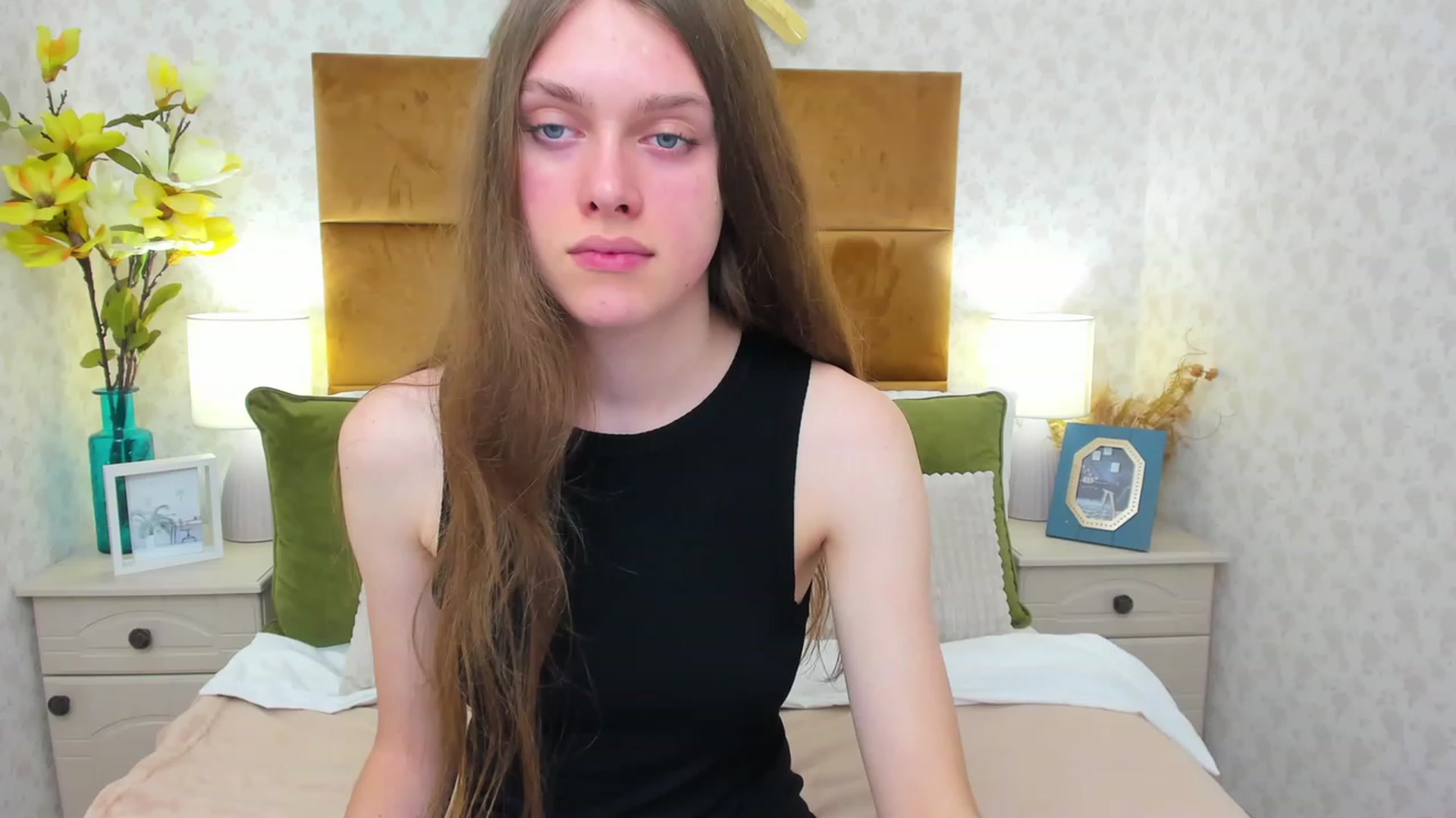 Gallery image thumbnail from JaneBrown's myfreecams stream on, 11/10/2023, 15:26 image 12 of 20