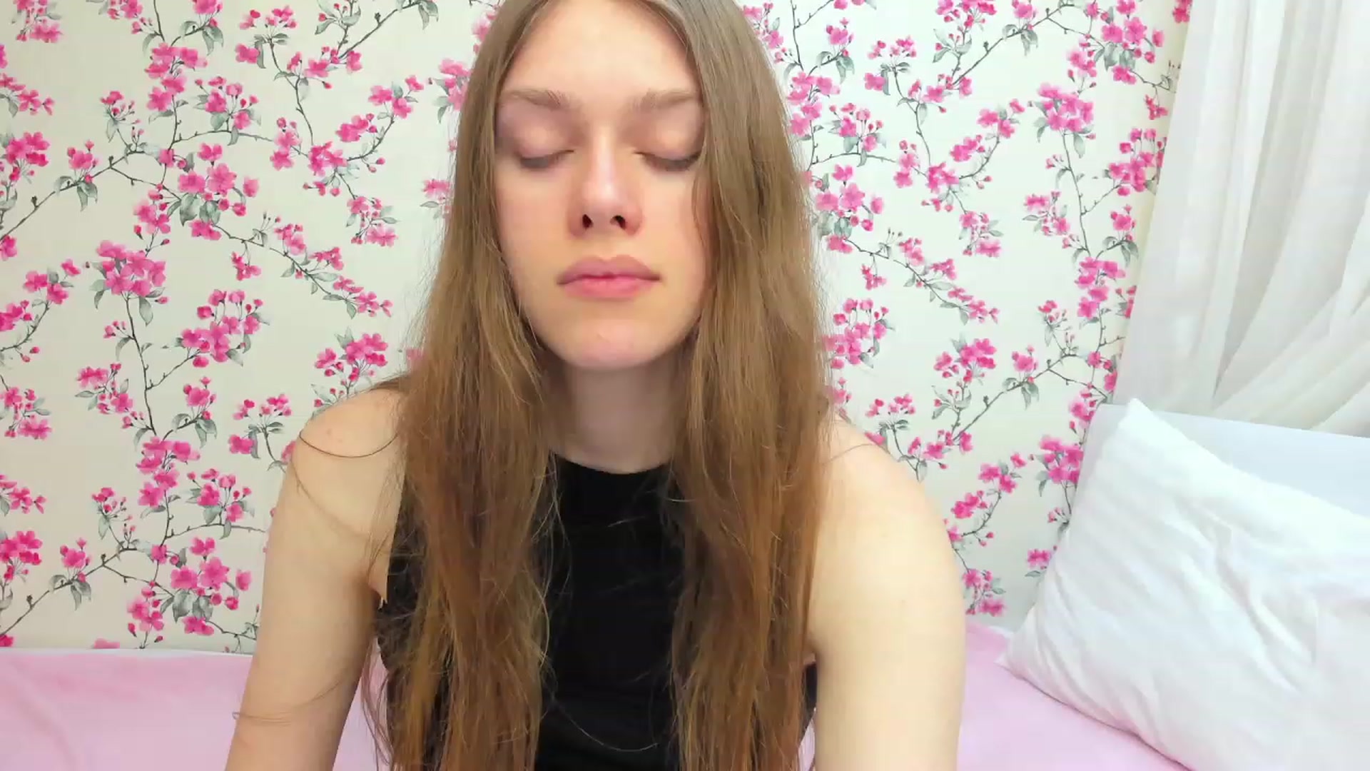Gallery image thumbnail from JaneBrown's myfreecams stream on, 11/11/2023, 16:39 image 14 of 20