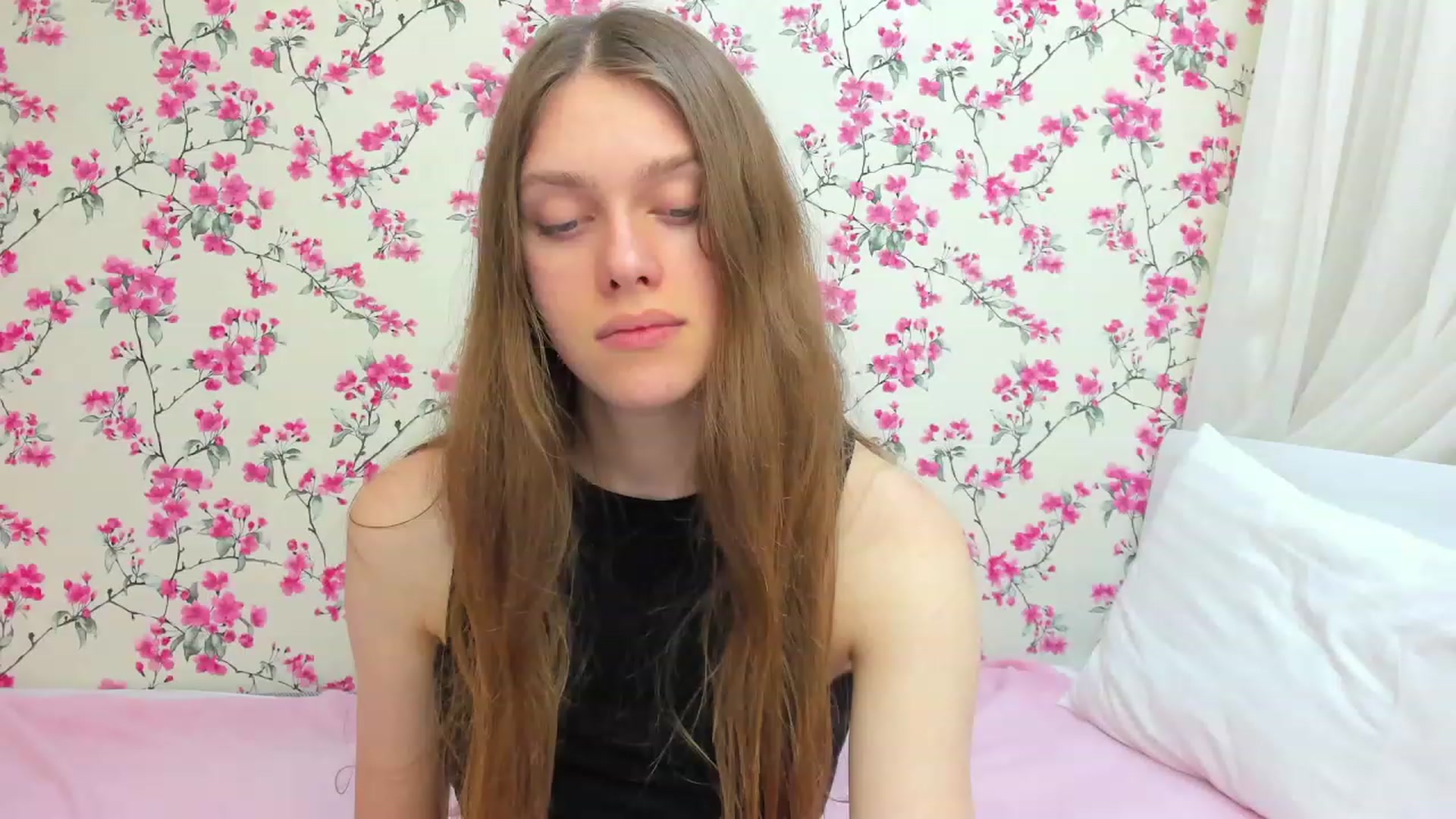 Gallery image thumbnail from JaneBrown's myfreecams stream on, 11/11/2023, 16:39 image 20 of 20