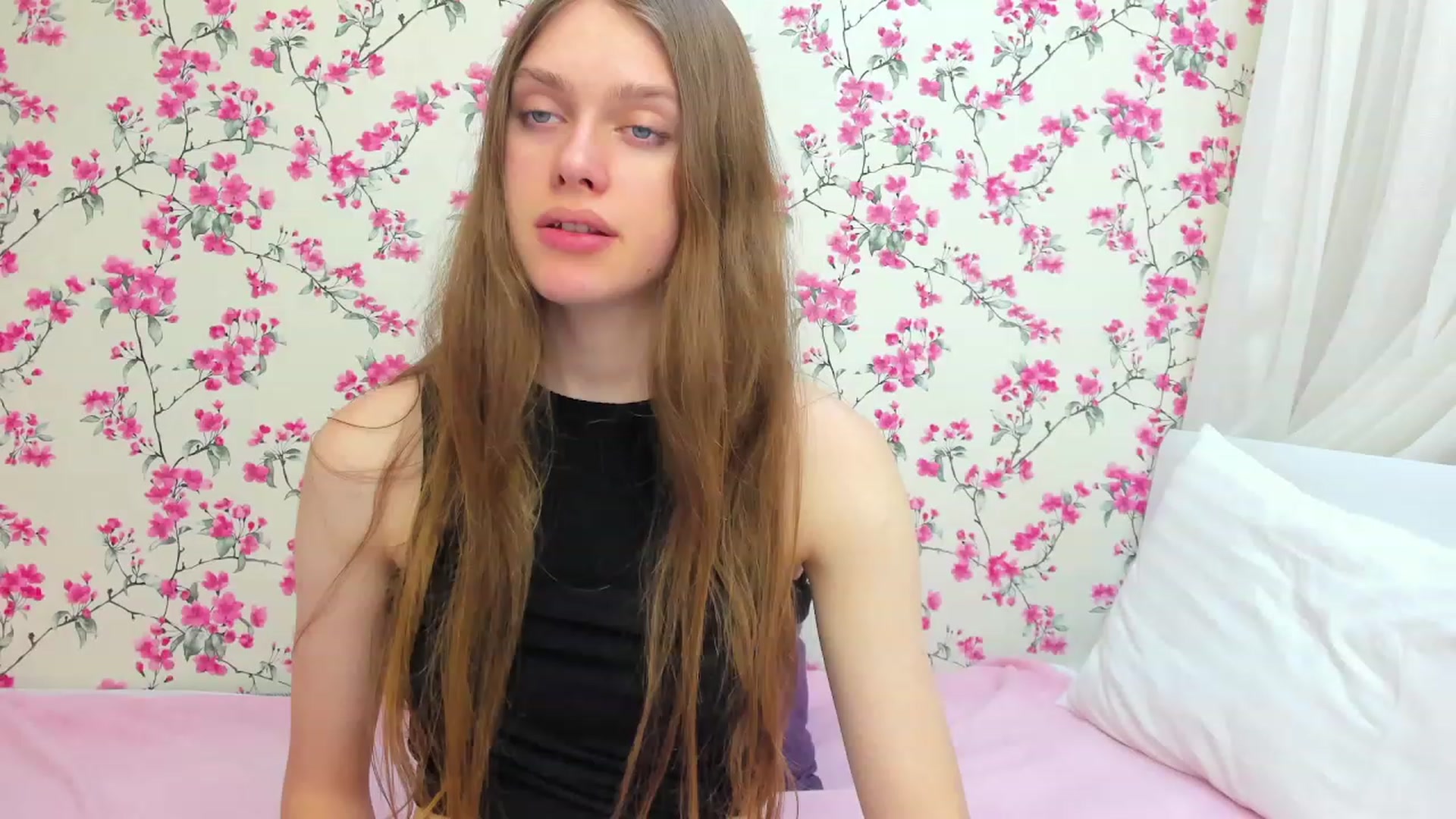 Gallery image thumbnail from JaneBrown's myfreecams stream on, 11/11/2023, 16:39 image 11 of 20