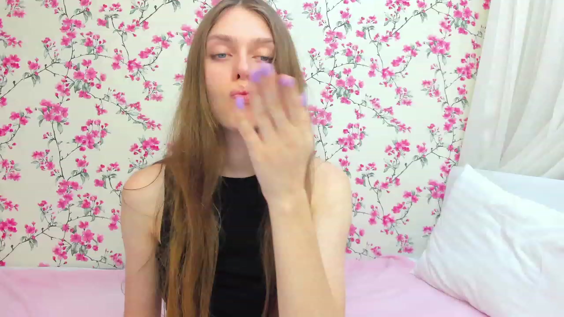 Gallery image thumbnail from JaneBrown's myfreecams stream on, 11/11/2023, 16:39 image 15 of 20