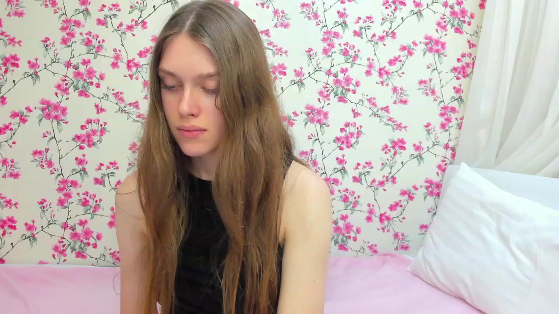 Gallery image thumbnail from JaneBrown's myfreecams stream on, 11/11/2023, 16:39 image 19 of 20