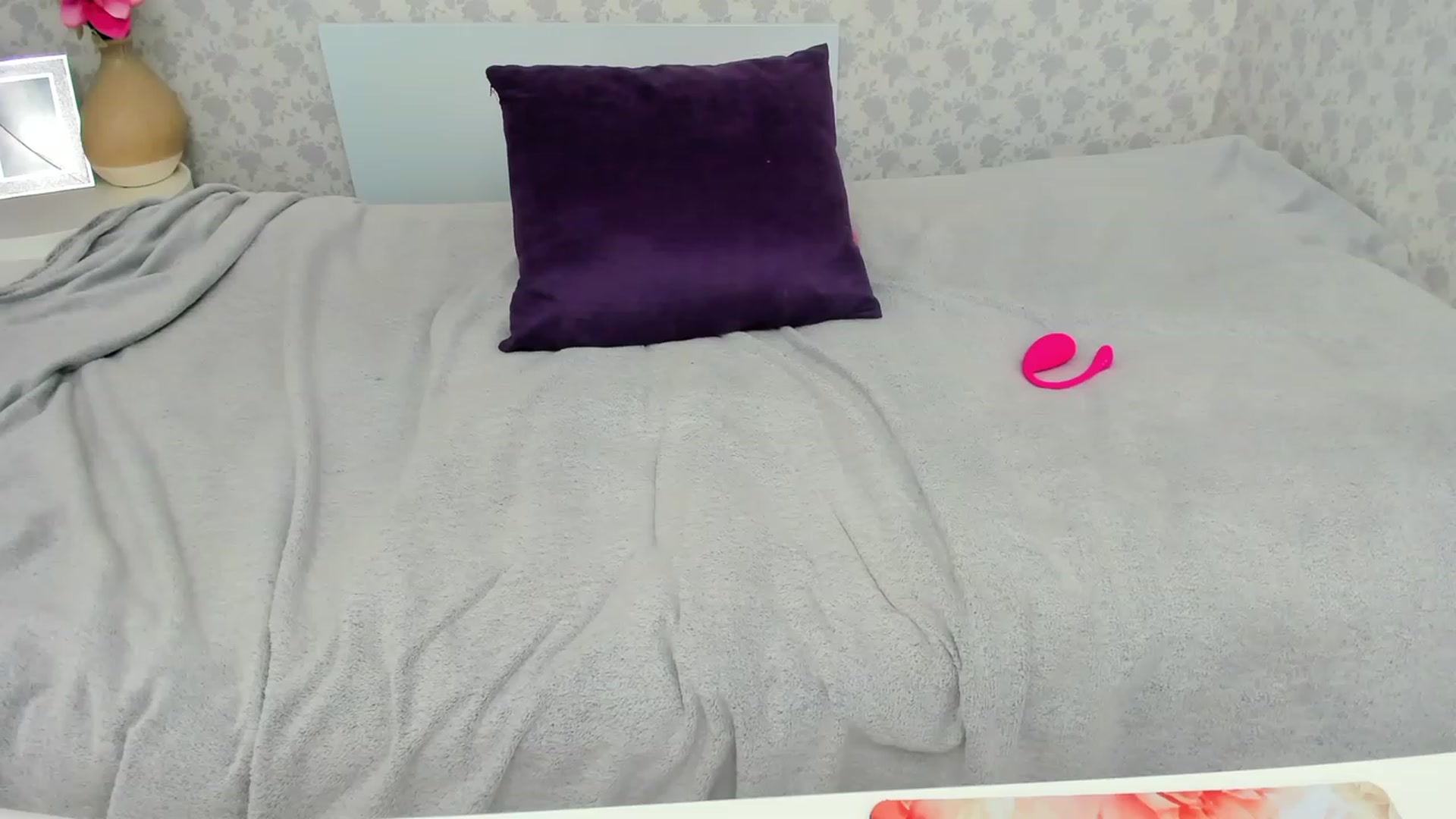 Gallery image thumbnail from JaneBrown's myfreecams stream on, 11/12/2023, 12:40 image 4 of 20