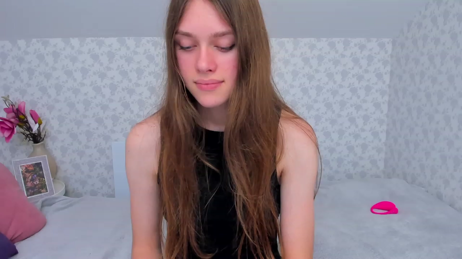 Gallery image thumbnail from JaneBrown's myfreecams stream on, 11/22/2023, 14:19 image 7 of 20