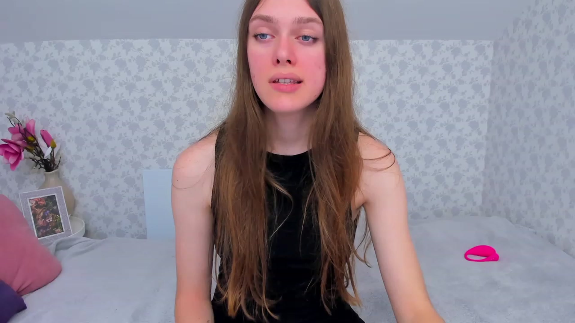 Gallery image thumbnail from JaneBrown's myfreecams stream on, 11/22/2023, 14:19 image 10 of 20